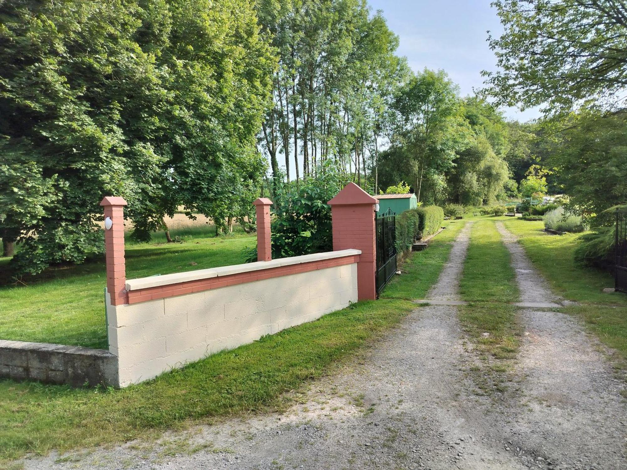 Chambres D'Hotes / B&B Chez Mon Reve Eguzon-Chantome Esterno foto